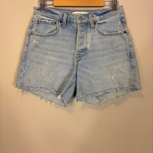 Abercrombie & Fitch The 90’s Baggy Low Rise Jean Shorts Size 26